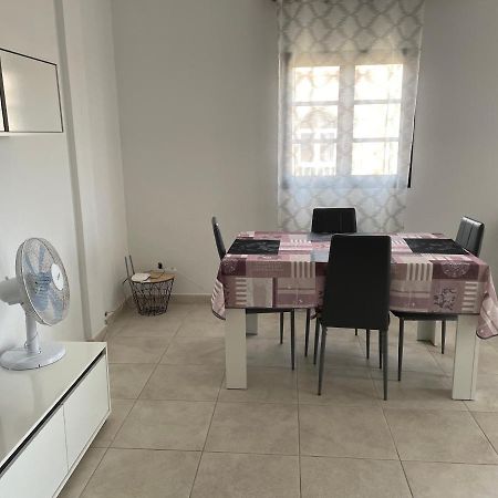 Calle Eusebio Carballo Estevez Apartman Corralejo Kültér fotó