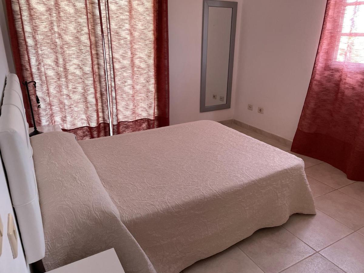 Calle Eusebio Carballo Estevez Apartman Corralejo Kültér fotó