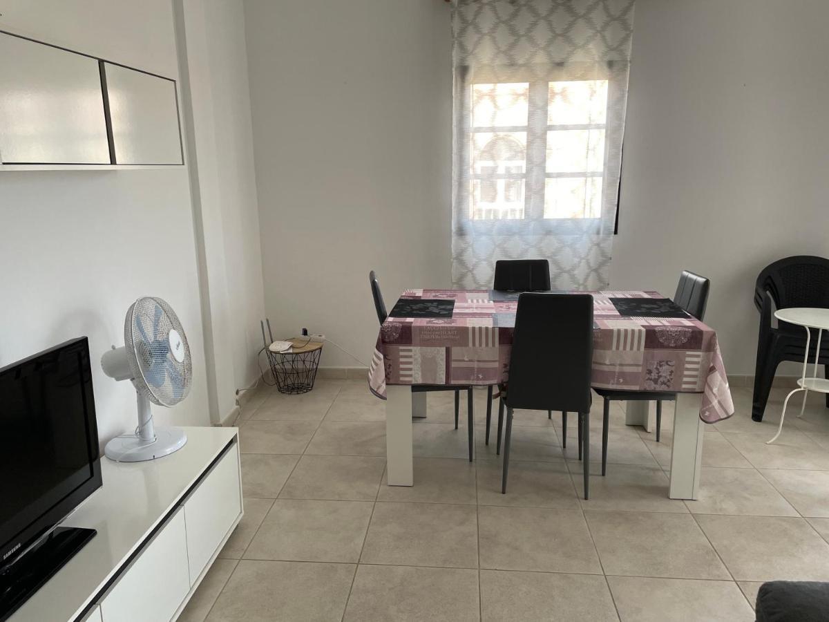 Calle Eusebio Carballo Estevez Apartman Corralejo Kültér fotó